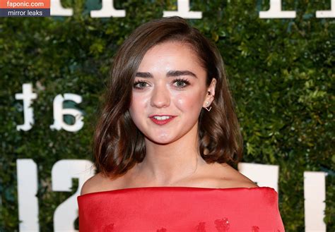 maisie williams porn|MAISIE WILLIAMS Nude